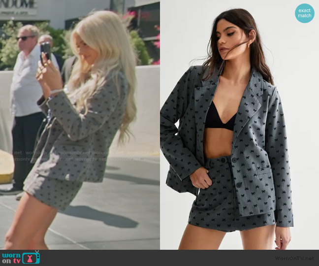 Nasty Gal Bow Print Blazer worn by Miranda McWhorter on The Secret Lives of Mormon Wives