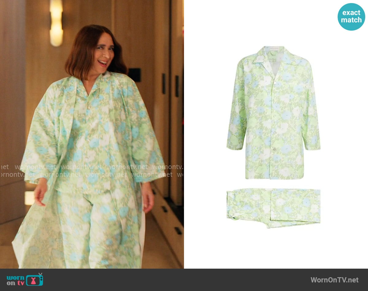 Olivia von Halle Cotton-silk Hester Casablanca Pyjama Set worn by Molly Novak (Maya Rudolph) on Loot