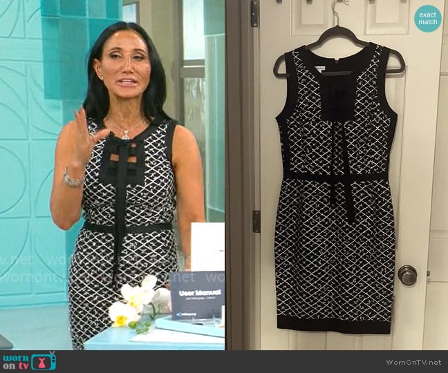 Oscar de la Renta Black with Silver Stitch & Ribbon Edge Detail worn by Elizabeth Werner on CBS Mornings