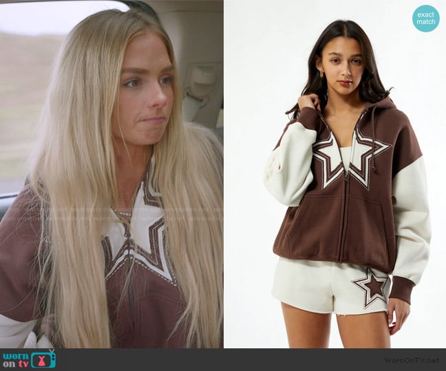 Pacsun Starred Full Zip Hoodie worn by Miranda McWhorter on The Secret Lives of Mormon Wives