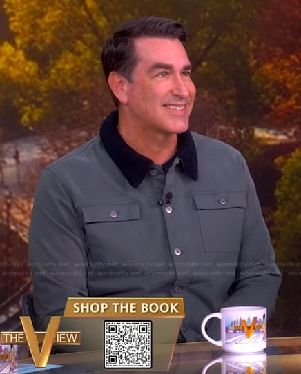 Rob Riggle’s denim jacket with sherpa collar on The View
