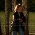 Robin’s black sneakers on Stranger Things