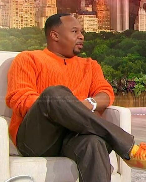 Roy Wood Jr’s orange cable knit sweater on Sherri