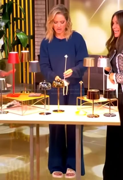 Sara’s blue pajama’s on The View