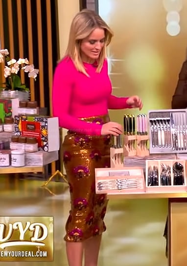 Sara's gold sequin skirt on The View