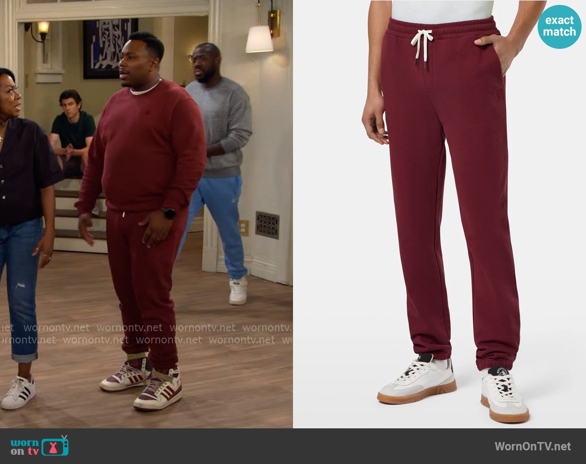 Scotch & Soda Logo Regular Fit Sweatpants in Bordeaux worn by Marty (Marcel Spears) on The Neighborhood
