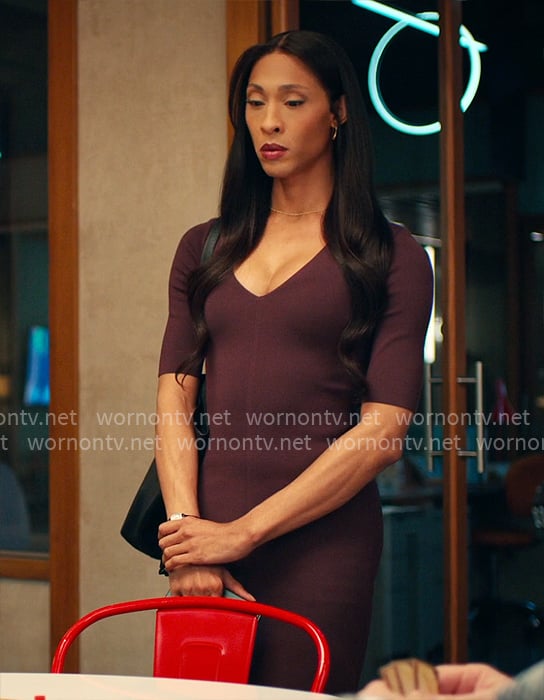 Sofia's burgundy v-neck dress on Loot