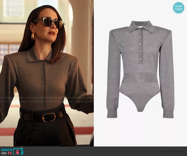 Stella McCartney Fine-knit polo-collar wool knitted body worn by Carrington Lane (Sarah Paulson) on Alls Fair