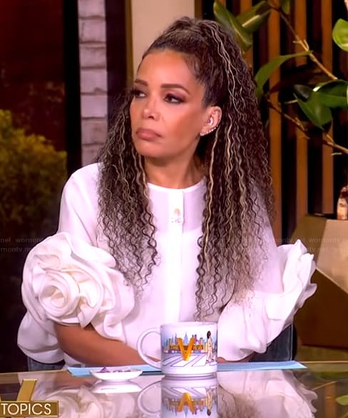 Sunny’s white ruffle sleeve top on The View