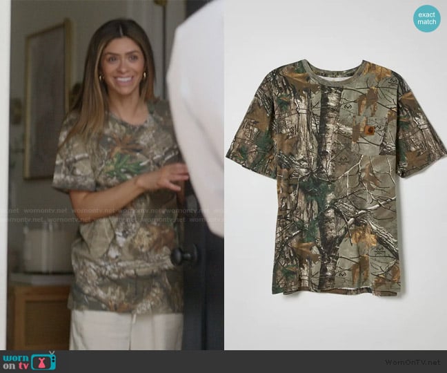 Urban Outfitters Vintage Carhartt Camo Tee worn by Taylor Frankie Paul on The Secret Lives of Mormon Wives