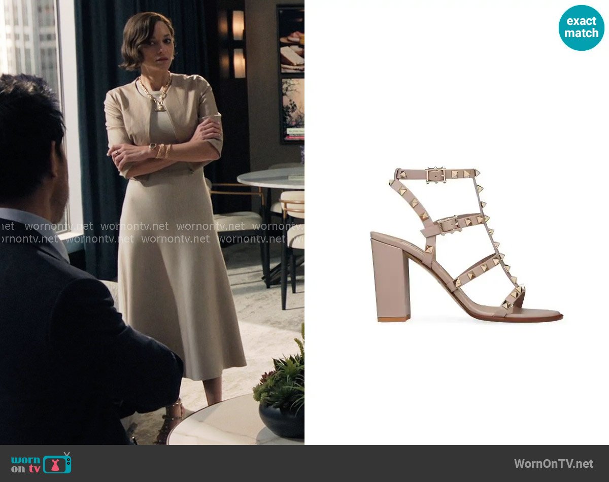 Valentino Garavani Rockstud Ankle Strap Sandals 90 MM worn by Celine Dumont (Marion Cotillard) on The Morning Show
