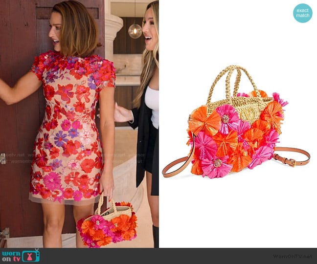 Valentino Garavani Small Shopping Bag in Synthetic Raffia worn by Polly Brindle (Polly Brindle) on Selling the OC