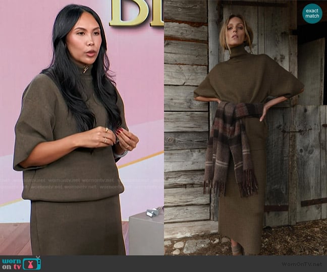 Vanessa’s brown knit skirt on Access Hollywood Vanessa’s brown knit skirt on Access Hollywood