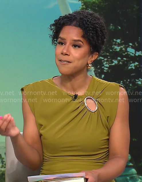 Adriana Diaz's green ring detail dress on CBS Mornings