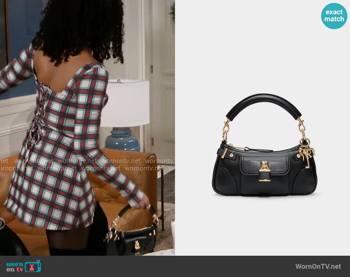 Aldo Alexeaa Bag worn by Chelsea Hamilton (RhonniRose Mantilla) on Beyond the Gates