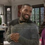 Andre’s grey and green sweater on Beyond the Gates