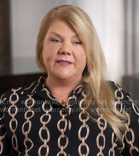 Andrea Swift's chain print shirt on The End of an Era