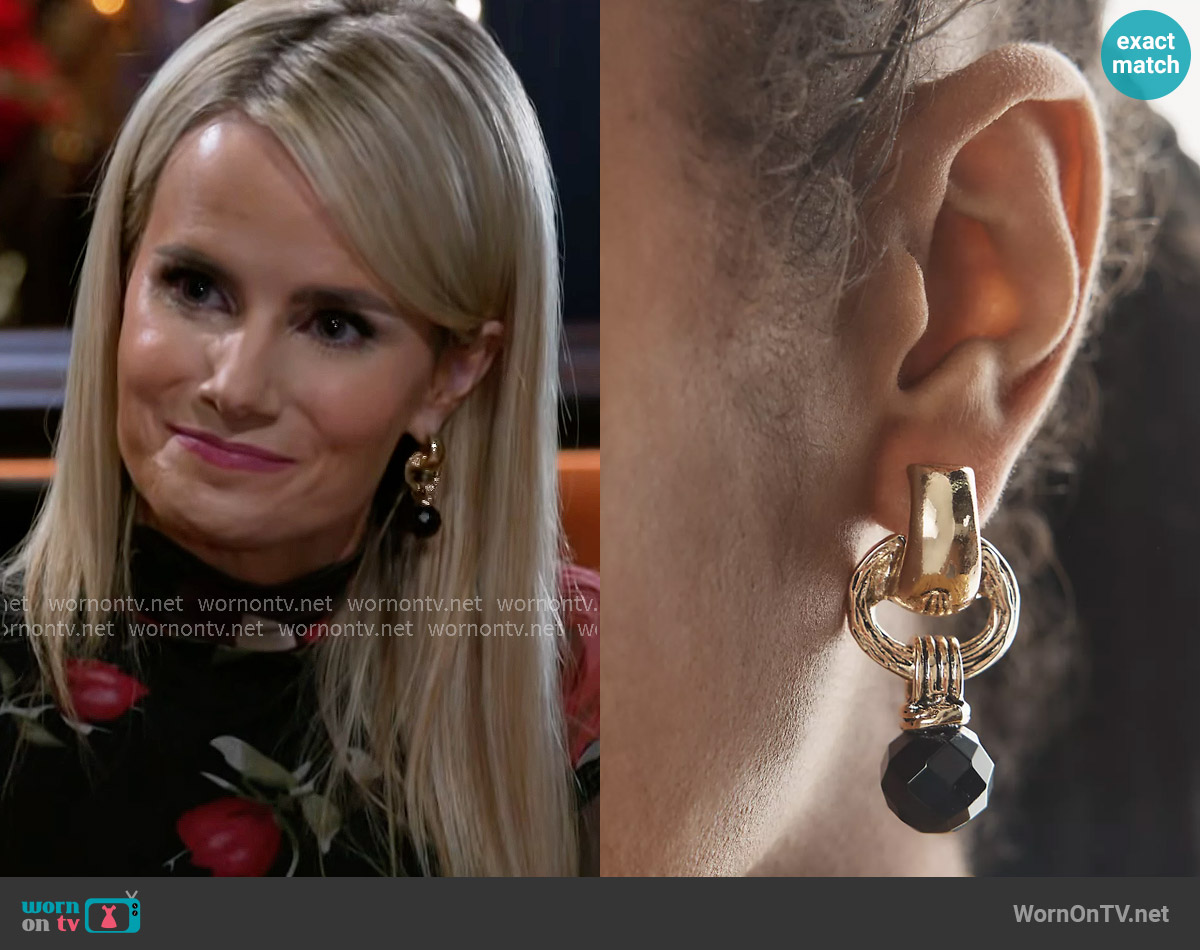 Anthropologie Door Knocker Drop Earrings worn by Vanessa McBride (Lauren Buglioli) on Beyond the Gates