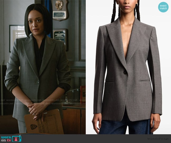 Nina’s gray blazer on Elsbeth Nina’s gray blazer on Elsbeth