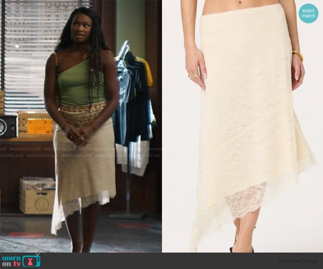 Hilary’s lace skirt on Bel-Air Hilary’s lace skirt on Bel-Air