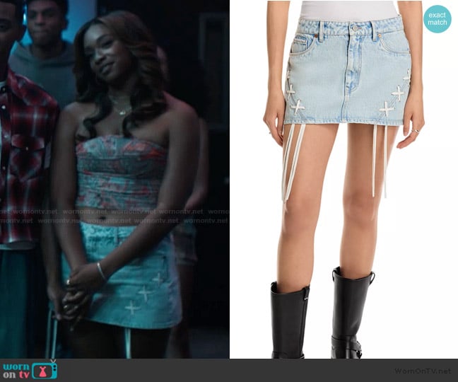 Lisa’s denim skirt on Bel-Air Lisa’s denim skirt on Bel-Air