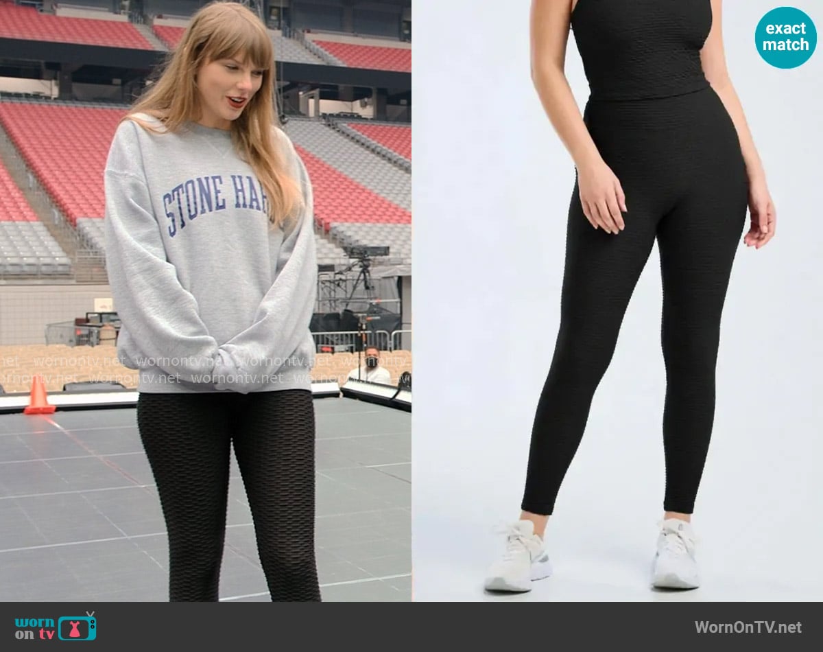 Booty by Brabants Croco Skin Seamless Leggings in Black worn by Taylor Swift on The End of an Era