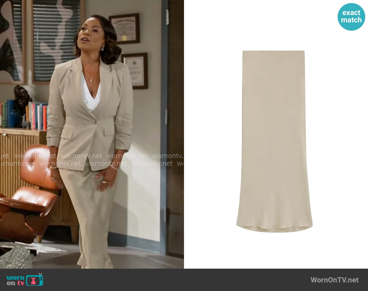 BOSS Satin Skirt in a Regular Fit worn by Nicole Dupree Richardson (Daphnee Duplaix) on Beyond the Gates