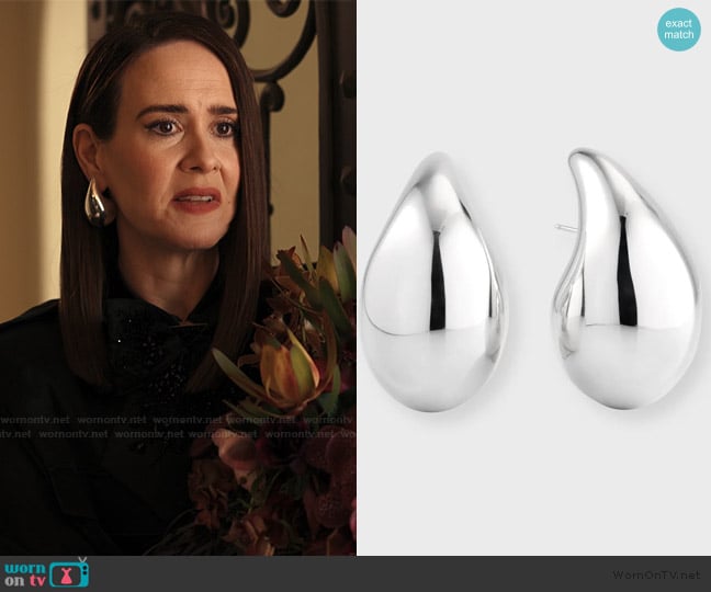 Bottega Veneta Large Drop Earrings worn by Carrington Lane (Sarah Paulson) on Alls Fair