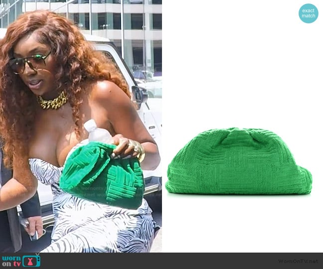 Bottega Veneta Sponge Fabric The Pouch Clutch Grass worn by Wendy Osefo on The Real Housewives of Potomac