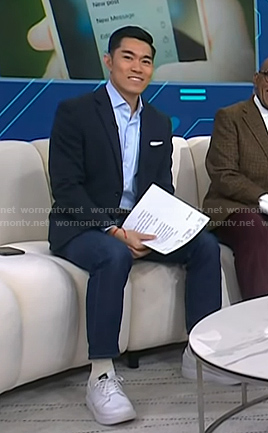 Brian Cheung's white sneakers on Today
