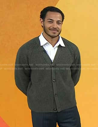 Daryl McCormack’s green ribbed knit cardigan on Today
