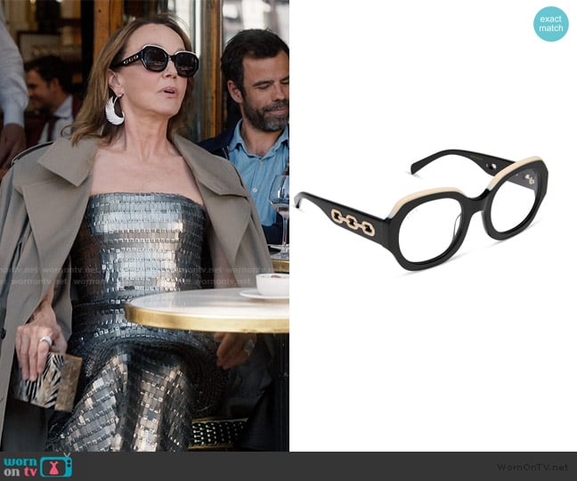 Diff Oversized Sylvie worn by Sylvie (Philippine Leroy-Beaulieu) on Emily in Paris