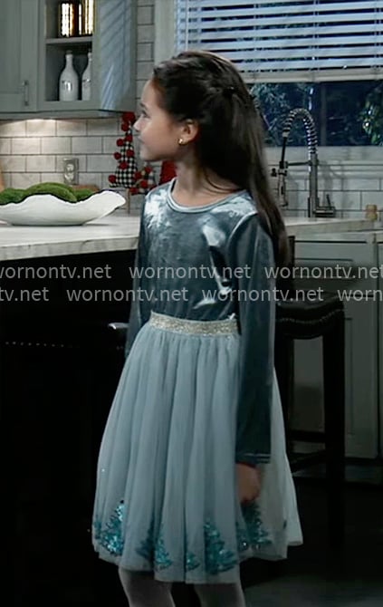 Donna’s velvet Christmas dress on General Hospital