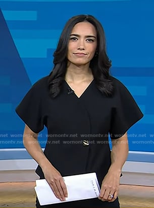 Eilie’s black short sleeve jacket on Today