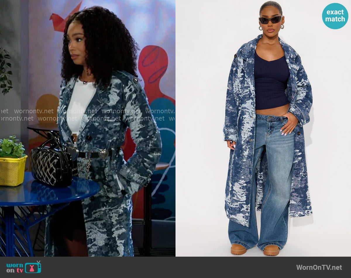 Fashion Nova Soho Abstract Camo Denim Trench Coat worn by Chelsea Hamilton (RhonniRose Mantilla) on Beyond the Gates