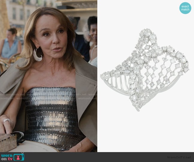 Ferri Firenze White Wonders Aria Gold Ring worn by Sylvie (Philippine Leroy-Beaulieu) on Emily in Paris