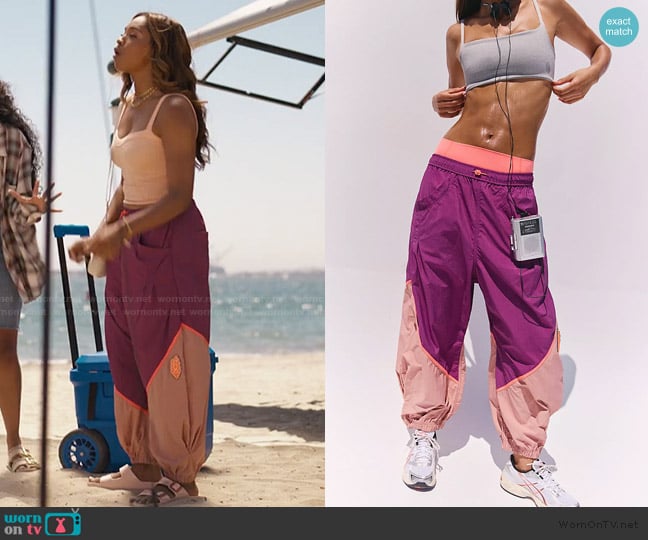 Lisa’s pink track pants on Bel-Air Lisa’s pink track pants on Bel-Air