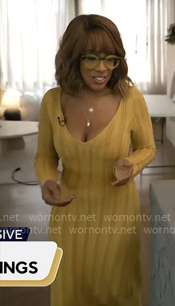Gayle King’s chartreuse knit dress on CBS Mornings