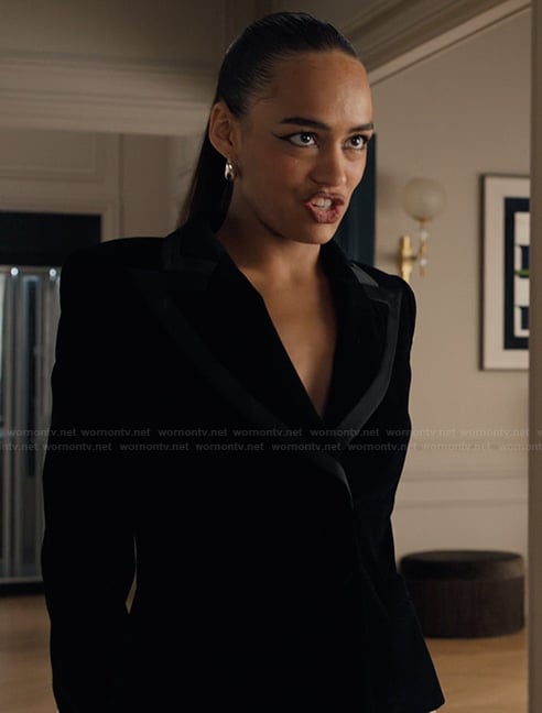 Genevieve's black velvet blazer on Emily in Paris