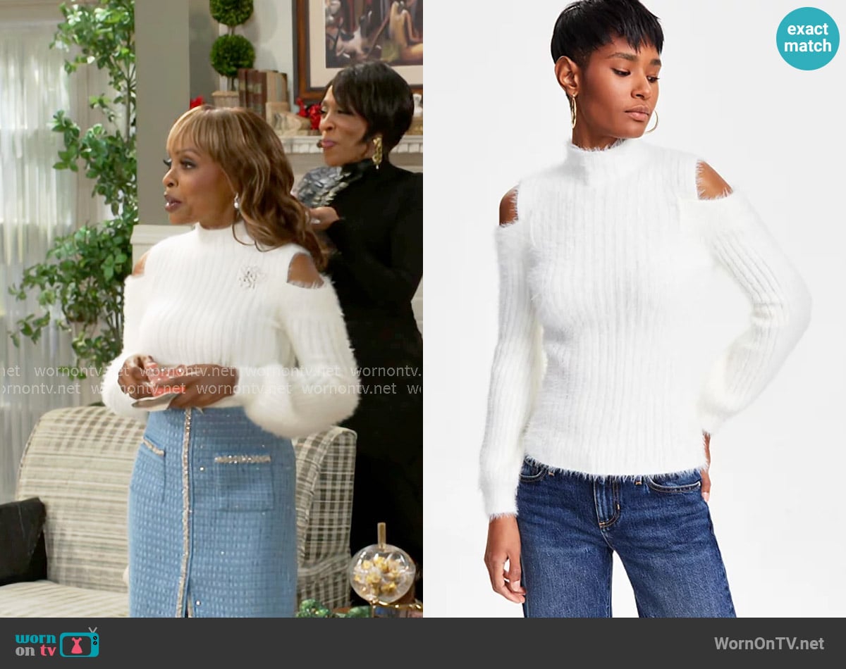 Guess Takara Ribbed Eyelash-Texture Sweater worn by Tracy (Maria Howell) on Beyond the Gates