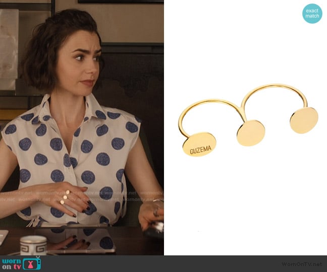 Emily’s gold flat ring on Emily in Paris