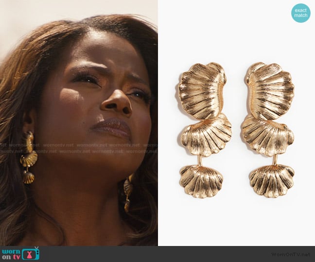 H&M Pendant Earrings worn by Vivian Banks (Cassandra Freeman) on Bel-Air