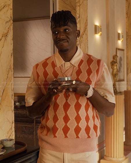 Julien’s pink argyle knit vest on Emily in Paris
