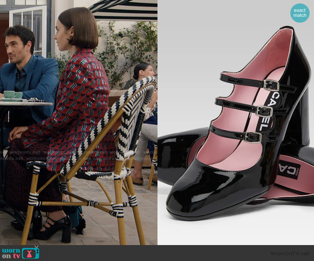 Keel Escarpins babies cuir verni noir worn by Emily Cooper (Lily Collins) on Emily in Paris
