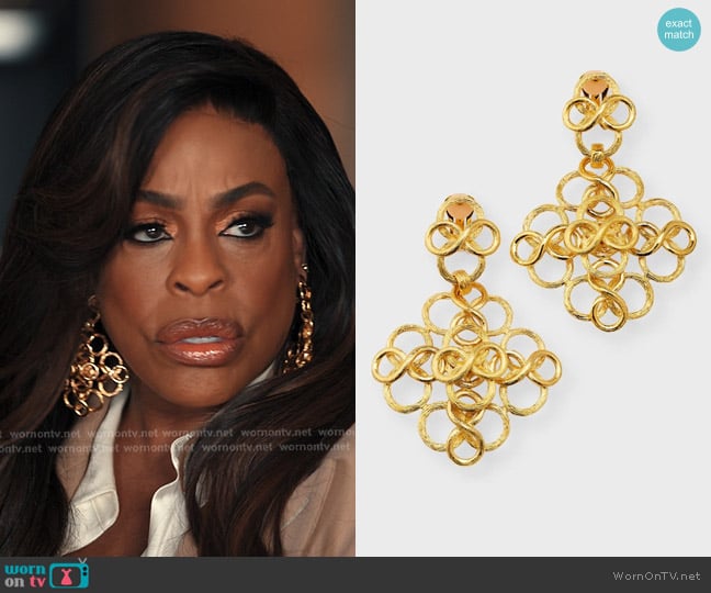 Kenneth Jay Lane 22K Yellow Gold Fancy Swiss Clip-On Drop Earrings worn by Emerald Greene (Niecy Nash-Betts) on Alls Fair