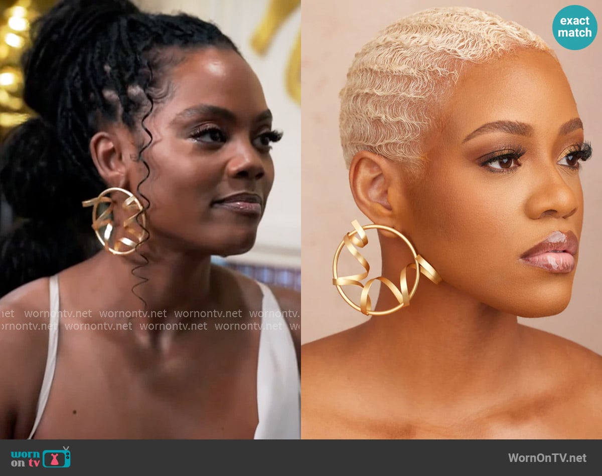 Khoi Wurl Earrings in Large worn by Sabrina Hollins (Novi Brown) on Tyler Perrys Sistas
