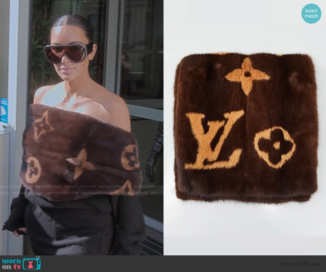 Louis Vuitton Brown Monogram Mink Large Scarf worn by Kim Kardashian (Kim Kardashian) on The Kardashians