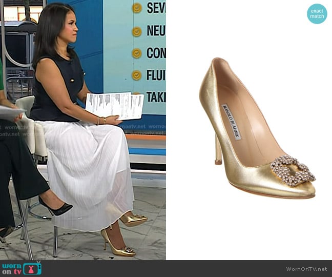 Laura’s gold metallic pumps on Today