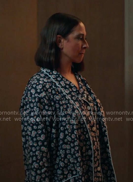 Molly’s flower print pajamas on Loot