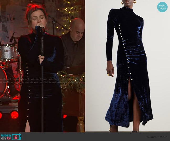 Kelly’s blue velvet gathered dress on The Kelly Clarkson Show Kelly’s blue velvet gathered dress on The Kelly Clarkson Show